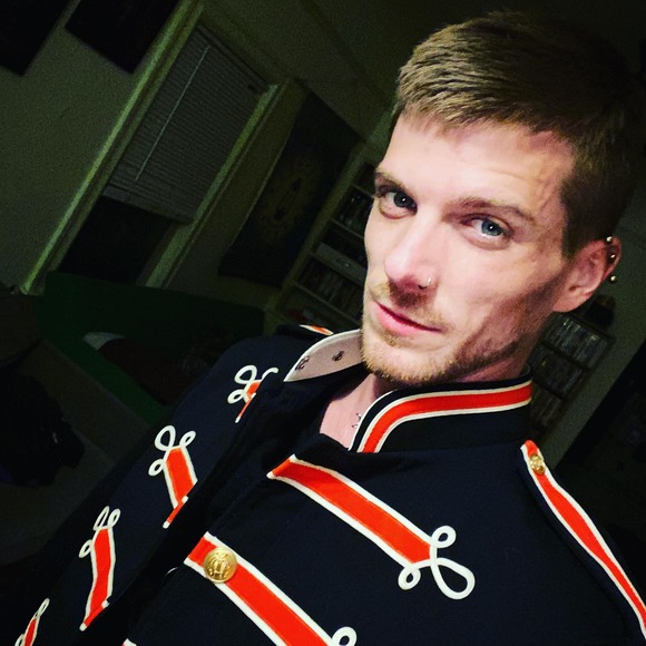 Meet your Posher, James - Picture 1 of 1